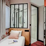 Hotel Republik Lione
