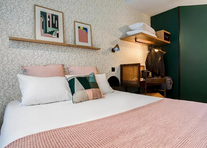 Hotel Republik 3*