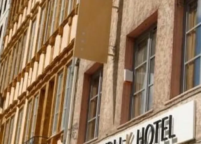 Republik Hotel